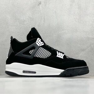 Jordan 4s White Thunder